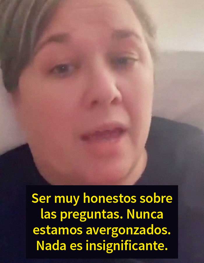 La gente aplaude a esta madre por enseñar a sus hijas que la virginidad no existe