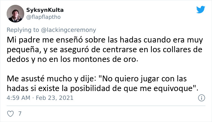 Esta persona explica 