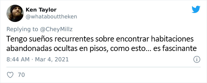 Esta mujer descubrió un agujero tras el espejo del baño, decidió entrar y encontró un apartamento entero