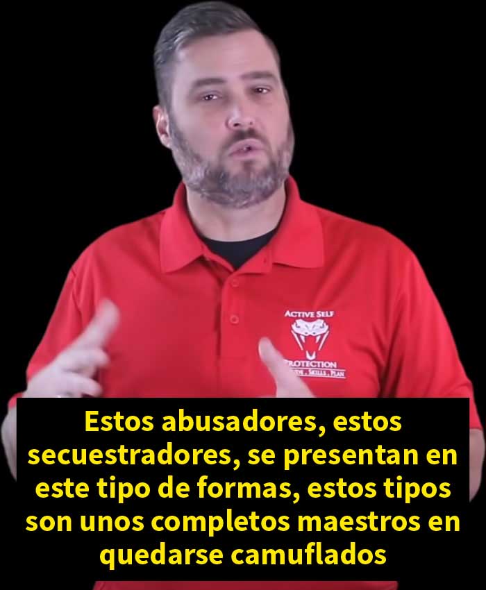 Este video muestra a una niña de 9 años burlando a un hombre sospechoso que la seguía hasta su casa, y se vuelve viral