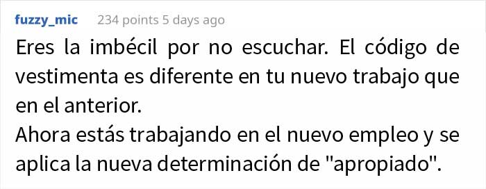 Esta mujer no lleva sostén en el trabajo a pesar de las quejas de sus compañeros, y pregunta si es idiota por ello