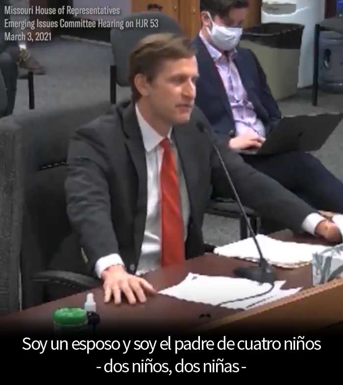 "Tenía un hijo que no sonreía": Un padre cristiano explica cómo aprendió a aceptar a su hija trans en un discurso desgarrador