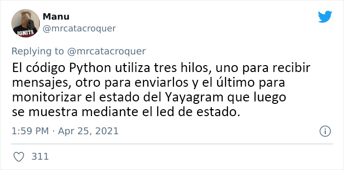 Este hombre construyó un dispositivo de comunicación para que a su abuela le sea más fácil de usar que un teléfono, y se hace viral