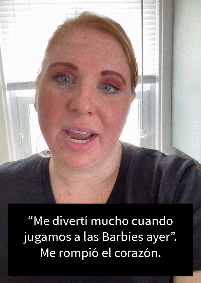 Se vuelve viral la honesta revelación de una madre a quien no le gusta jugar a las Barbies con su hija