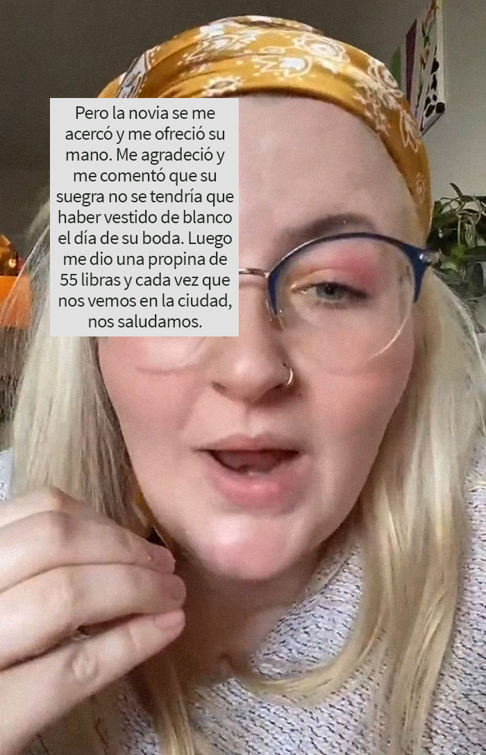 Esta camarera recibió propina de una novia en su boda, tras arruinar el vestido blanco de la madre del novio por accidente