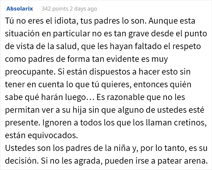 Estos abuelos perforaron las orejas de su nieta bebé a espaldas de los padres, y luego se enojaron porque no les permiten cuidarla más