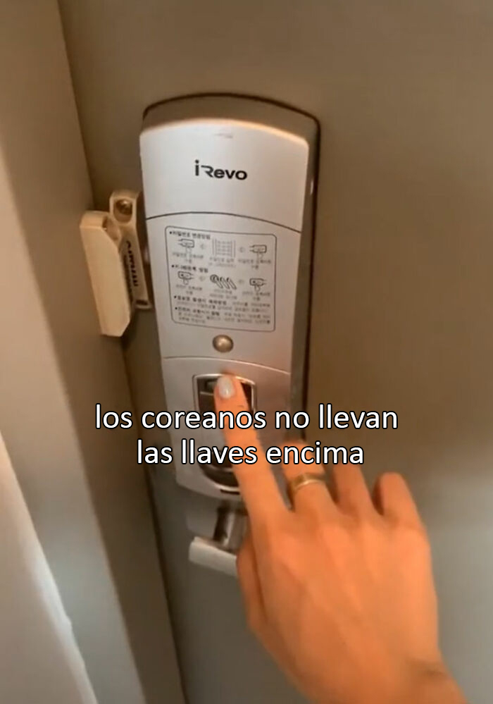Esta chica señala 10 cosas en los hogares coreanos que están hechas para hacer la vida más fácil y cómoda