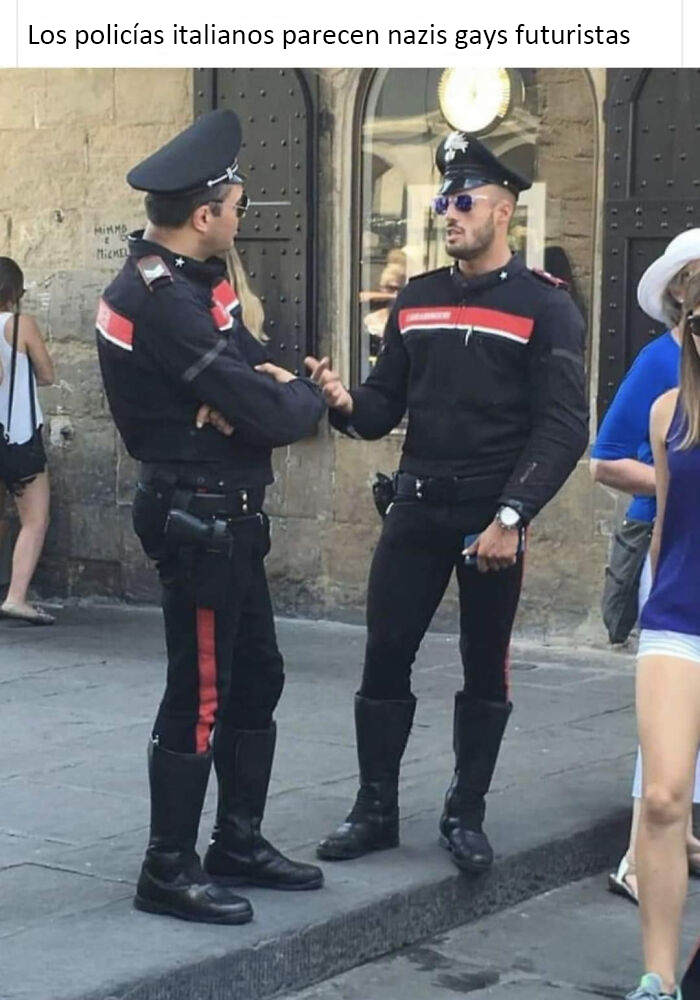 El insulto es 'Nazi Futurista' aquí