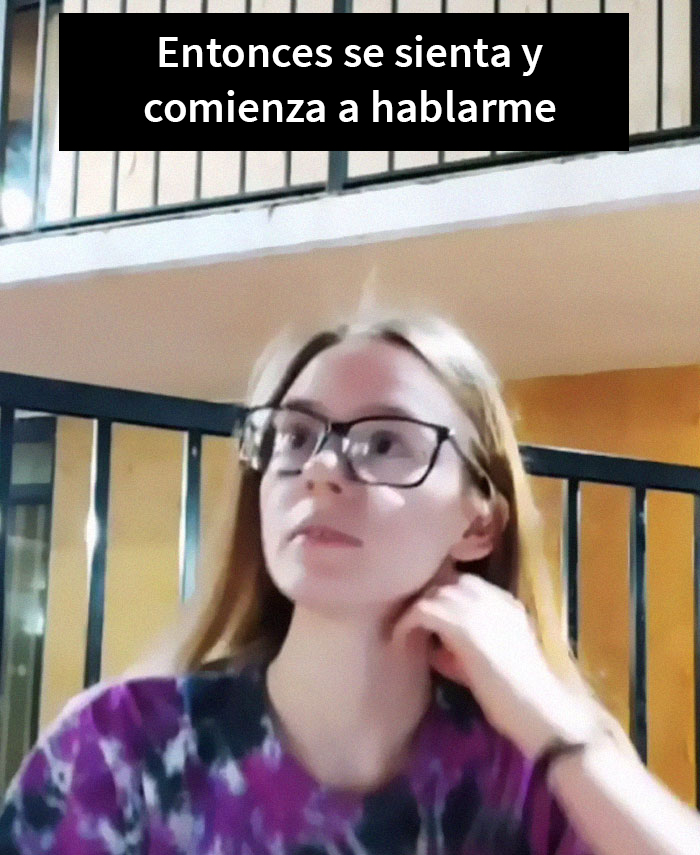 Un hombre intentaba ligar con esta adolescente hasta que ella le dice que está grabando un video en directo