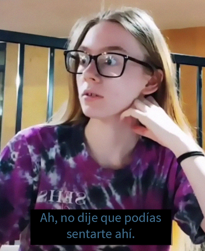 Un hombre intentaba ligar con esta adolescente hasta que ella le dice que está grabando un video en directo