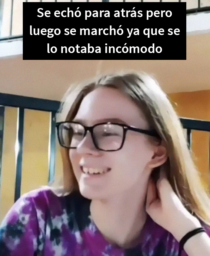 Un hombre intentaba ligar con esta adolescente hasta que ella le dice que está grabando un video en directo