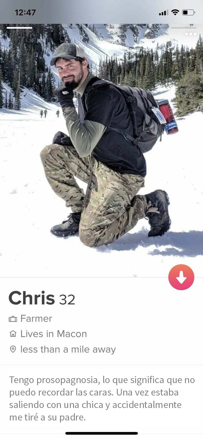 Mi Hermano Mayor Se Ha Divorciado Recientemente Y Ha Querido Mostrar Su Nuevo Perfil De Tinder En Nuestro Chat De Grupo