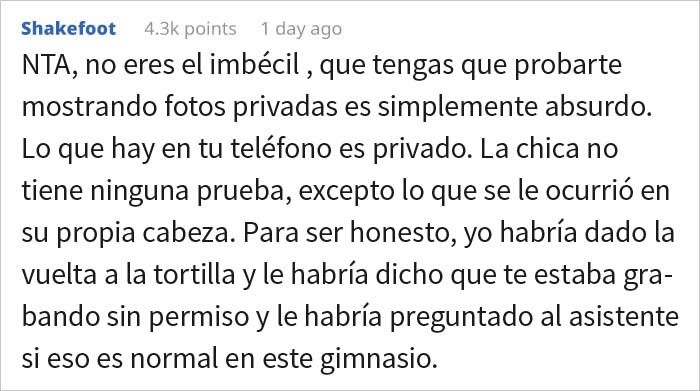 Una chica acusa a este hombre en el gimnasio de tomarle fotos y le exige revisar su teléfono