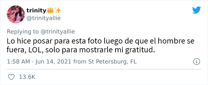 Este heroico barman se vuelve viral por darles una cuenta falsa con una nota a 2 chicas siendo molestadas