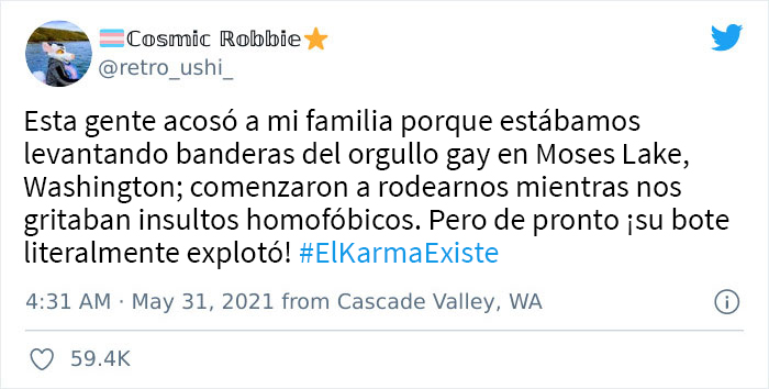 Estos homófobos pidieron socorro a los tripulantes del bote del Orgullo al que estaban acosando tras explotar su propia embarcación