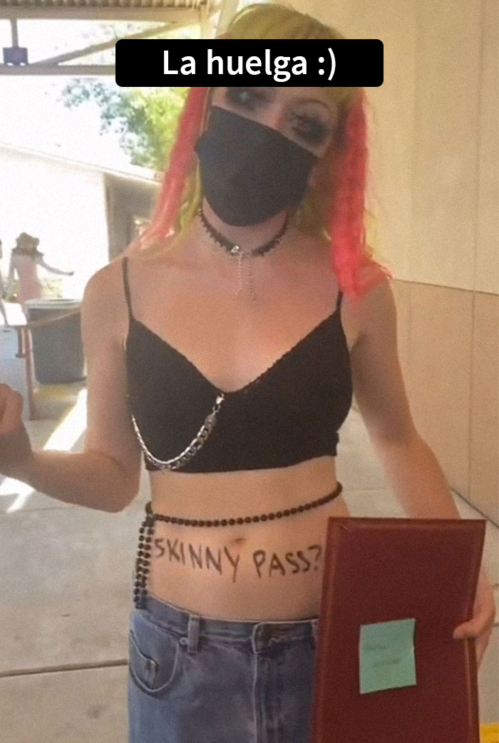 “Enseñen a los chicos a concentrarse y no a las chicas a cubrirse”: Esta protesta de adolescentes contra el código de vestimenta "sexista" se vuelve viral