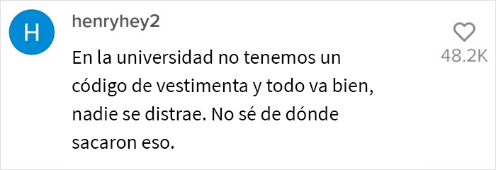 “Enseñen a los chicos a concentrarse y no a las chicas a cubrirse”: Esta protesta de adolescentes contra el código de vestimenta "sexista" se vuelve viral