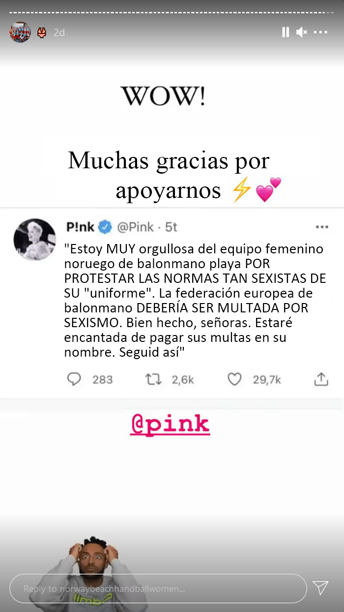 Pink se ofrece a pagar una multa "sexista" a un equipo de balonmano playa femenino que llevó pantalones cortos a un partido en lugar de bikini