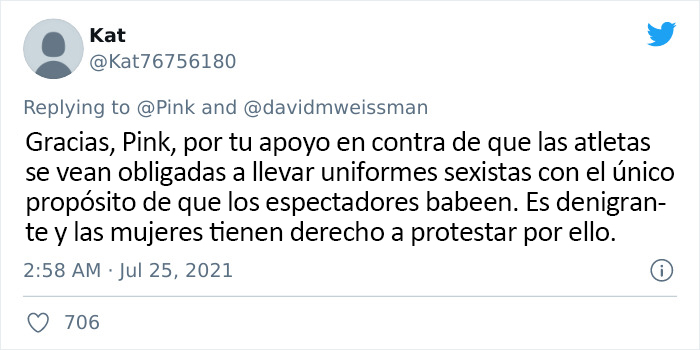 Pink se ofrece a pagar una multa "sexista" a un equipo de balonmano playa femenino que llevó pantalones cortos a un partido en lugar de bikini