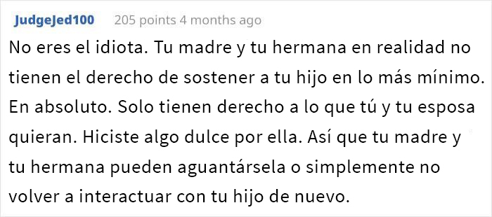 Este padre no dejó que nadie sostuviera a su bebé hasta que su esposa no lo hiciera primero y la familia lo acusa de “robarles” esa experiencia