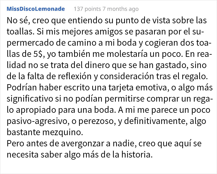 Esta novia "bridezilla" intenta avergonzar a una invitada por un regalo de boda de 10$, pero quien resulta humillada es ella