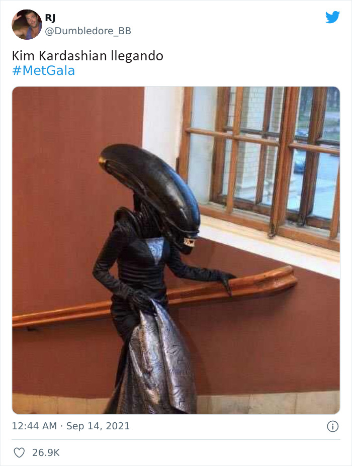 30 Hilarious Tweet Reactions To The 2021 Met Gala