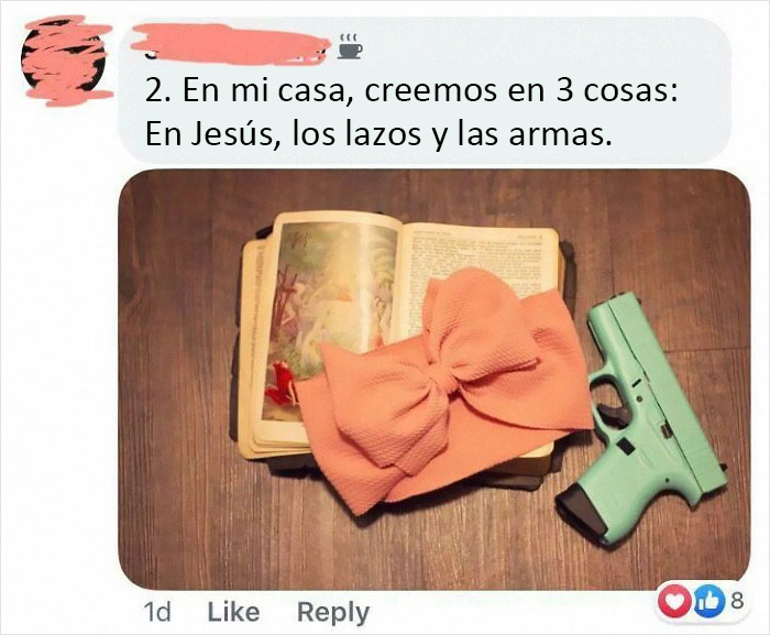 Encontrado en el grupo de madres como una entrada para un "concurso de lazos"