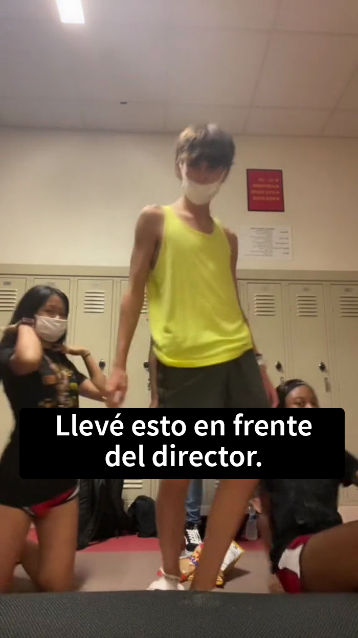 Este adolescente usó prendas en la escuela por las que lo regañarían si fuese una chica, y comprobó lo sexista que es esto cuando nadie le regañó