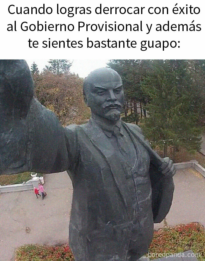 Lenin, deja de hacerte selfies, estamos en una guerra civil