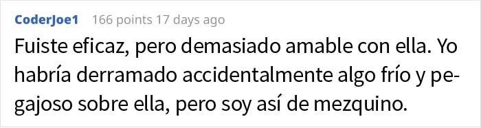 Una Karen roba los asientos a esta familia en un partido de fútbol y les dice que se coloquen detrás de ella, pero se arrepintió enseguida