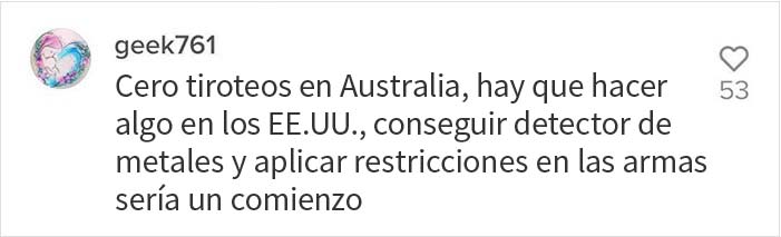 Los estudiantes no pueden creer la ridícula prohibición de las mochilas escolares en EE.UU., e improvisan con artículos domésticos al azar