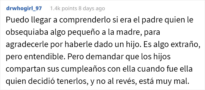 Esta mujer fue echada de casa de sus padres al enfadarse por recibir en su cumpleaños unos platos, mientras todos le daban regalos lujosos a su madre