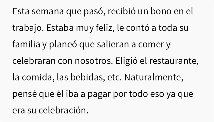 “Insistió en que yo pagara”: Este hombre organizó una gran cena de celebración familiar y se enojó con su esposa cuando ella solo pagó por su propia comida