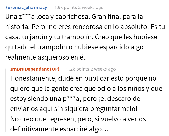 Esta mujer arrogante no entiende el concepto de propiedad privada y llama a la policía cuando su vecina no deja que sus hijos jueguen en su patio