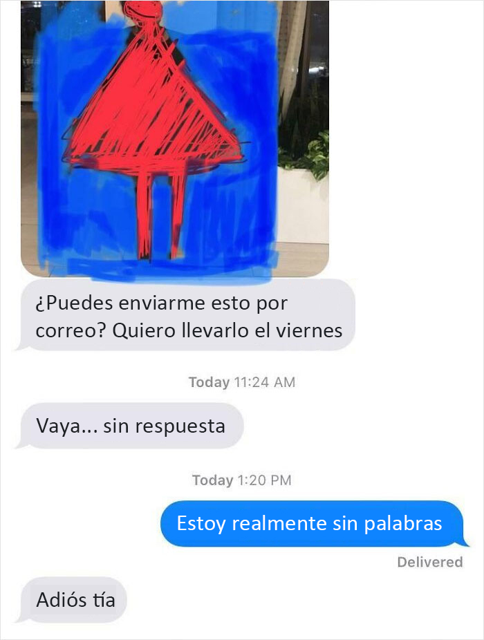 Una amiga revisa de vez en cuando mis fotos en las redes sociales y me pide mi ropa