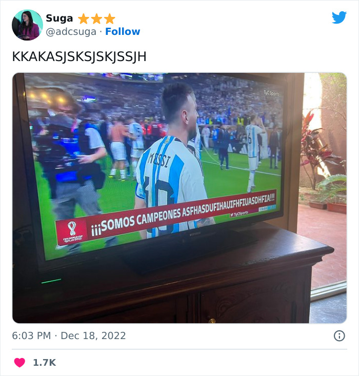 Se Da Cabezazos Contra El Teclado De La Emoción