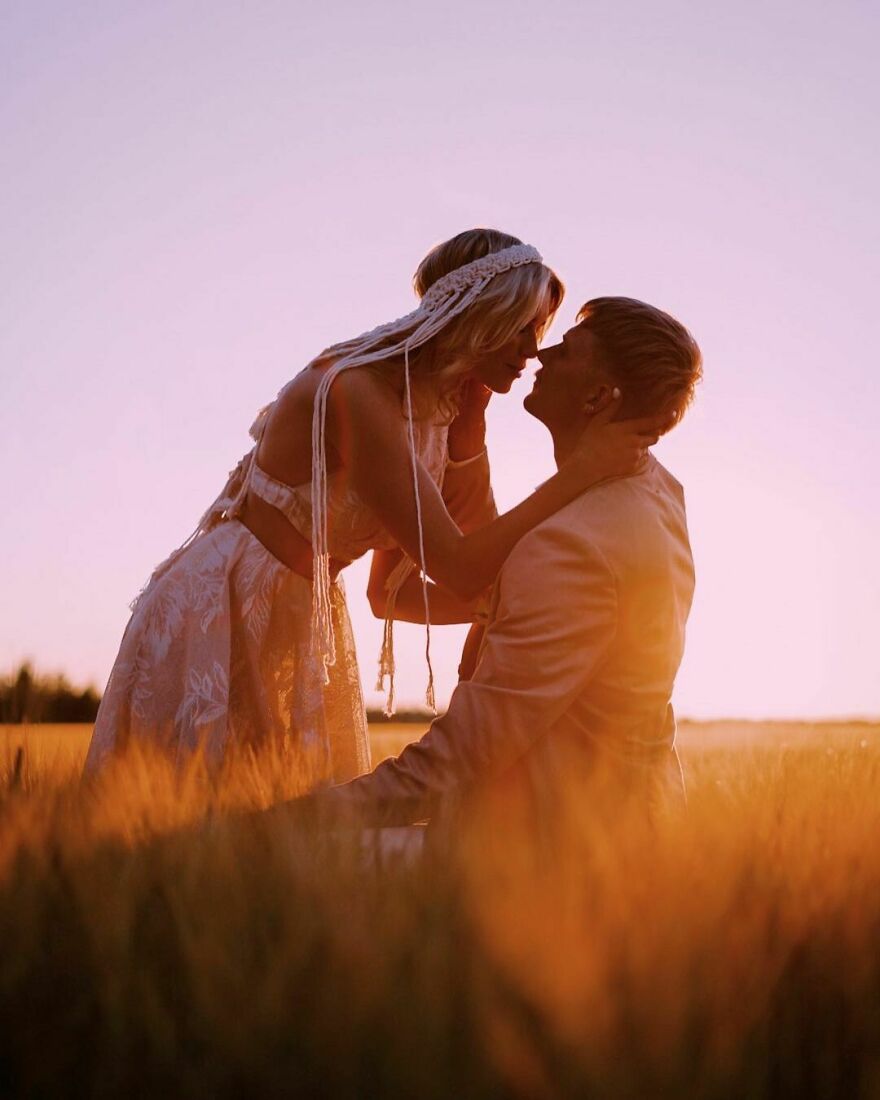 No es una telenovela: Esta pareja empezó como hermanastros, pero ahora se han casado