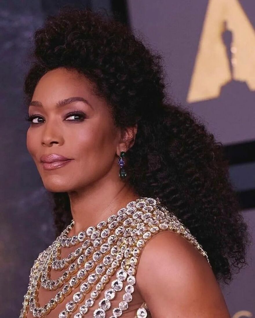 Angela Bassett, Actriz Y Directora De Cine Estadounidense