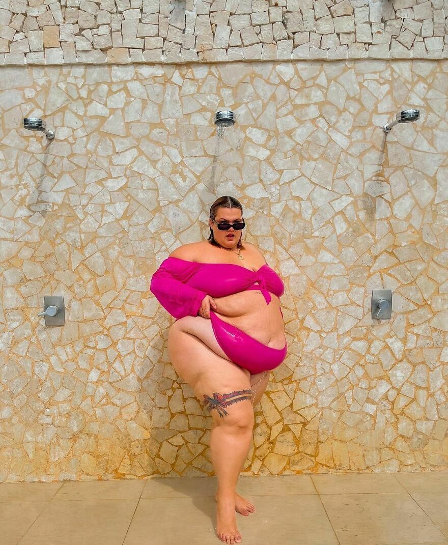 Esta bailarina brasileña se ha convertido en toda una influencer en redes sociales por su llamada "militancia gorda"