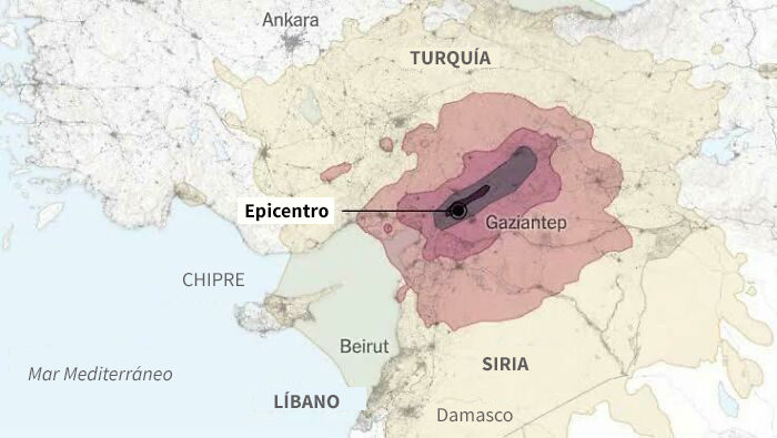 Zonas afectadas por el fuerte terremoto de 7,8 grados en Kahramanmaraş (Turquía) 