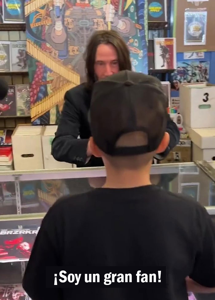 La leyenda de Keanu Reeves sigue creciendo tras un tierno encuentro con un fan de 9 años