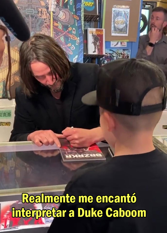 La leyenda de Keanu Reeves sigue creciendo tras un tierno encuentro con un fan de 9 años