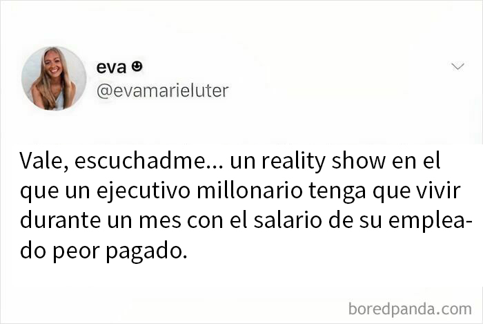 Tweet sarcástico sobre un ejecutivo millonario viviendo con salario bajo, destaca el humor mordaz.