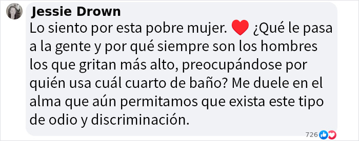 Un cliente se enfrenta a una mujer alta pensando que era trans y consigue que la despidan