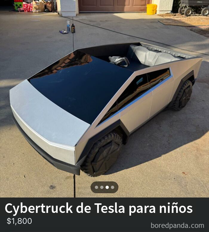 Cybertruck de juguete para niños en venta en Facebook Marketplace.
