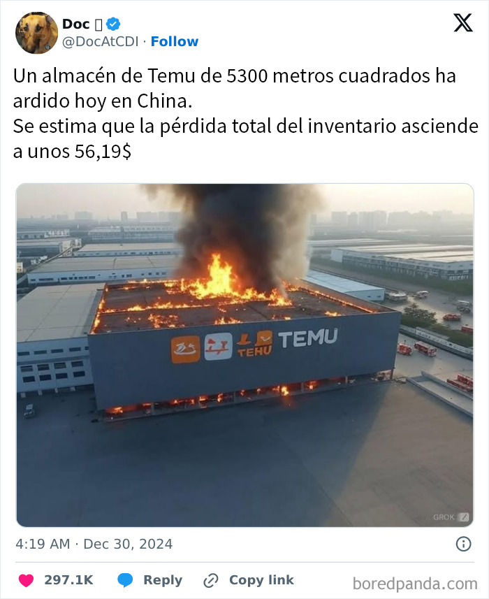 Almacén de Temu en China en llamas con fuego intenso y humo negro, imagen relacionada con memes divertidos familiares.