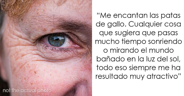 Hombre con patas de gallo en los ojos, mostrando rasgo poco atractivo que para algunos resulta muy atractivo.
