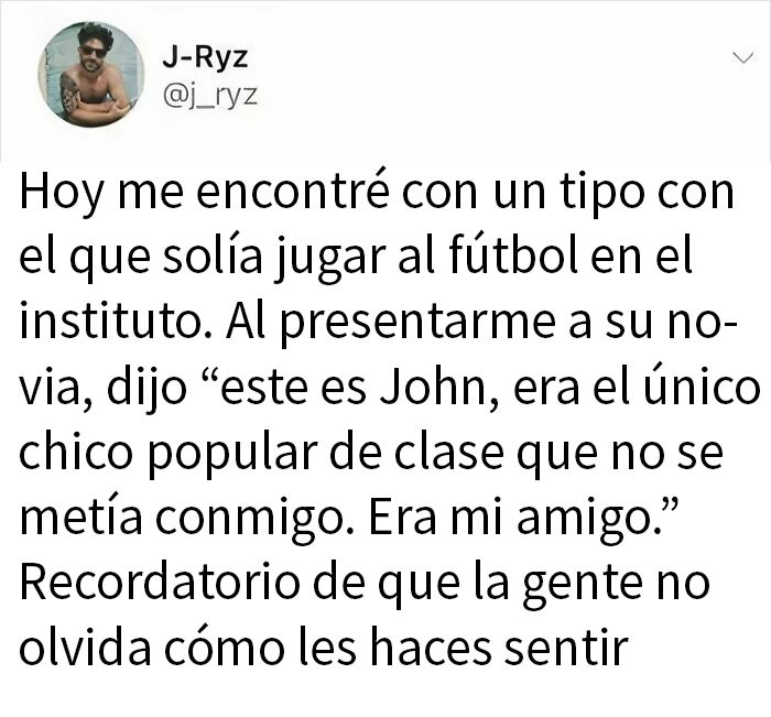 Publicación con humor para hombres sobre amistad y recuerdos de la época del instituto con toque divertido.