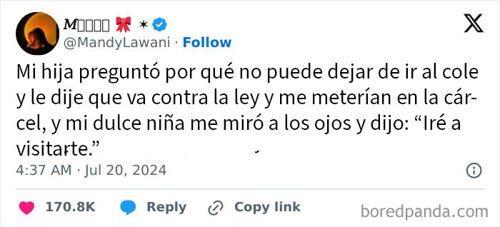 Tuit humorístico sobre conversaciones divertidas e incómodas entre padres e hijos sobre reglas y consecuencias.