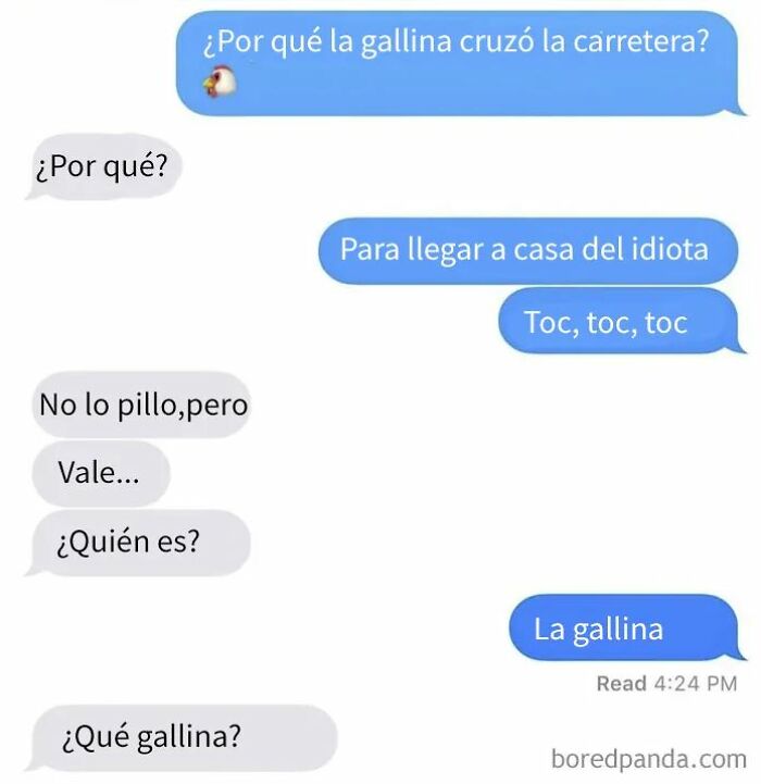 Conversación confusa con broma de la gallina que cruza la carretera, un ejemplo de personas que no pillaron la broma en internet.